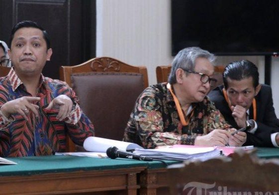 SIDANG-PRAPERADILAN-HASTO-Kuasa-hukum-Sekjen-PDI-Perjuangan-Hasto-Kristiyanto-Ronny-Talapessy